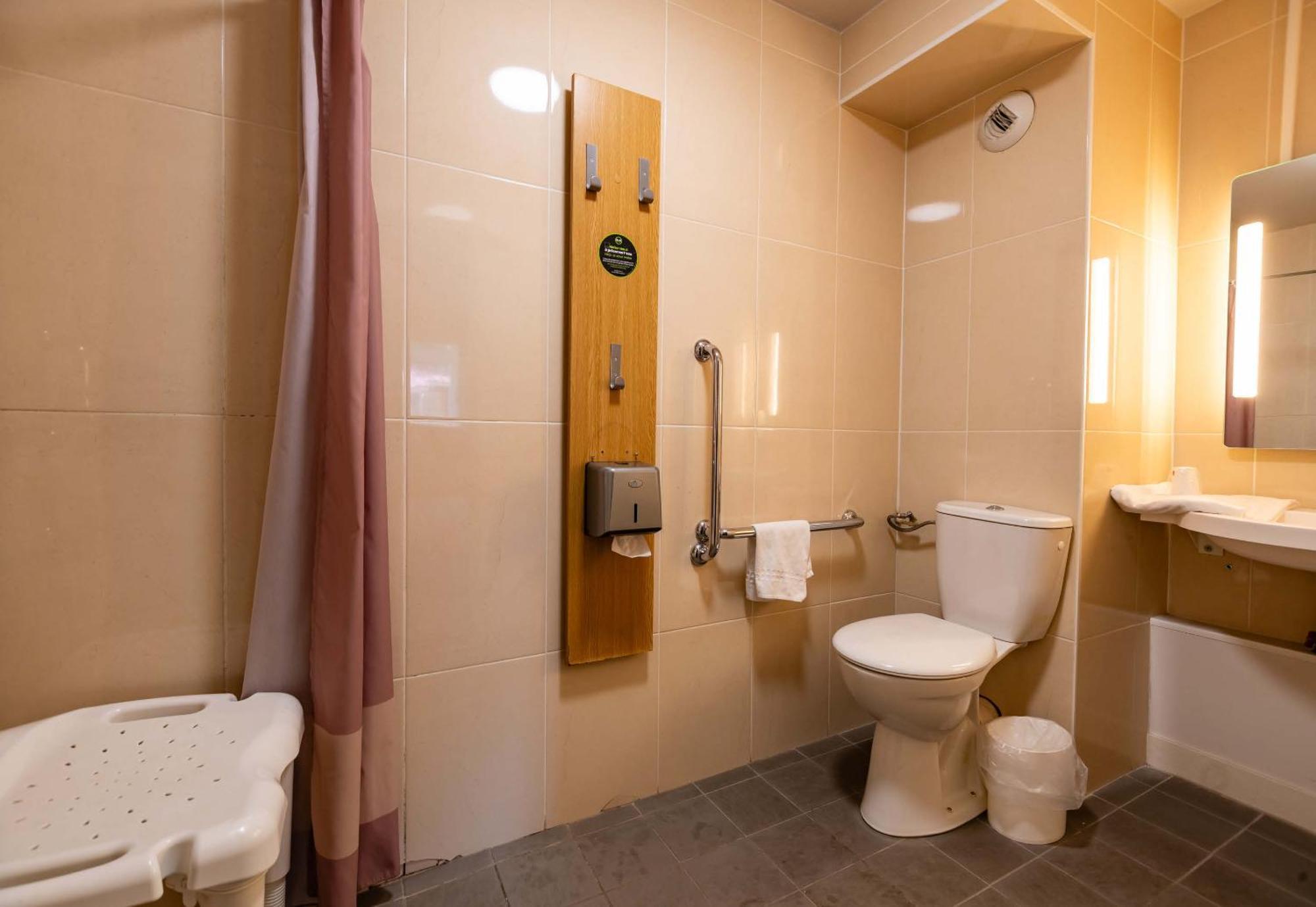 B&B Hotel Grenoble Universite 1 Gières Kültér fotó