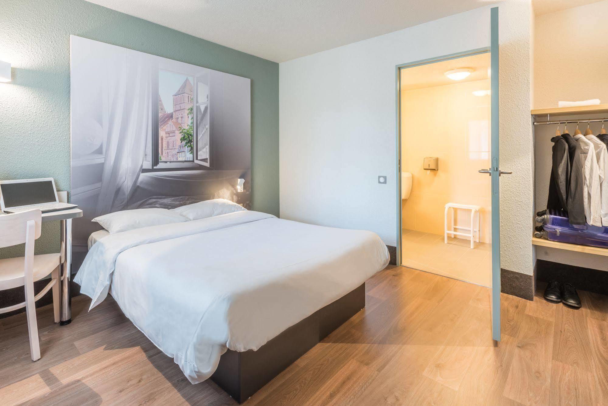 B&B Hotel Grenoble Universite 1 Gières Kültér fotó
