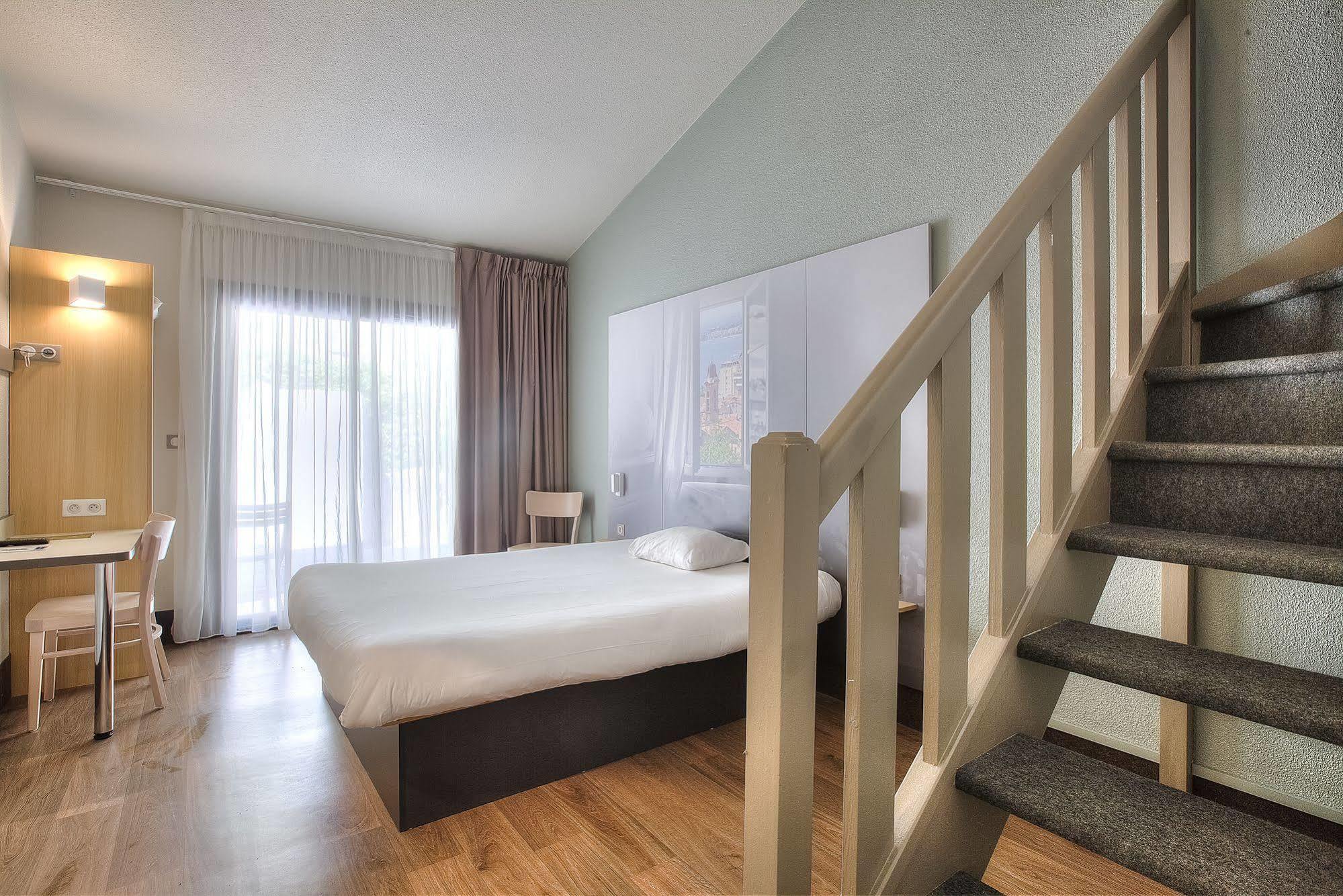 B&B Hotel Grenoble Universite 1 Gières Kültér fotó