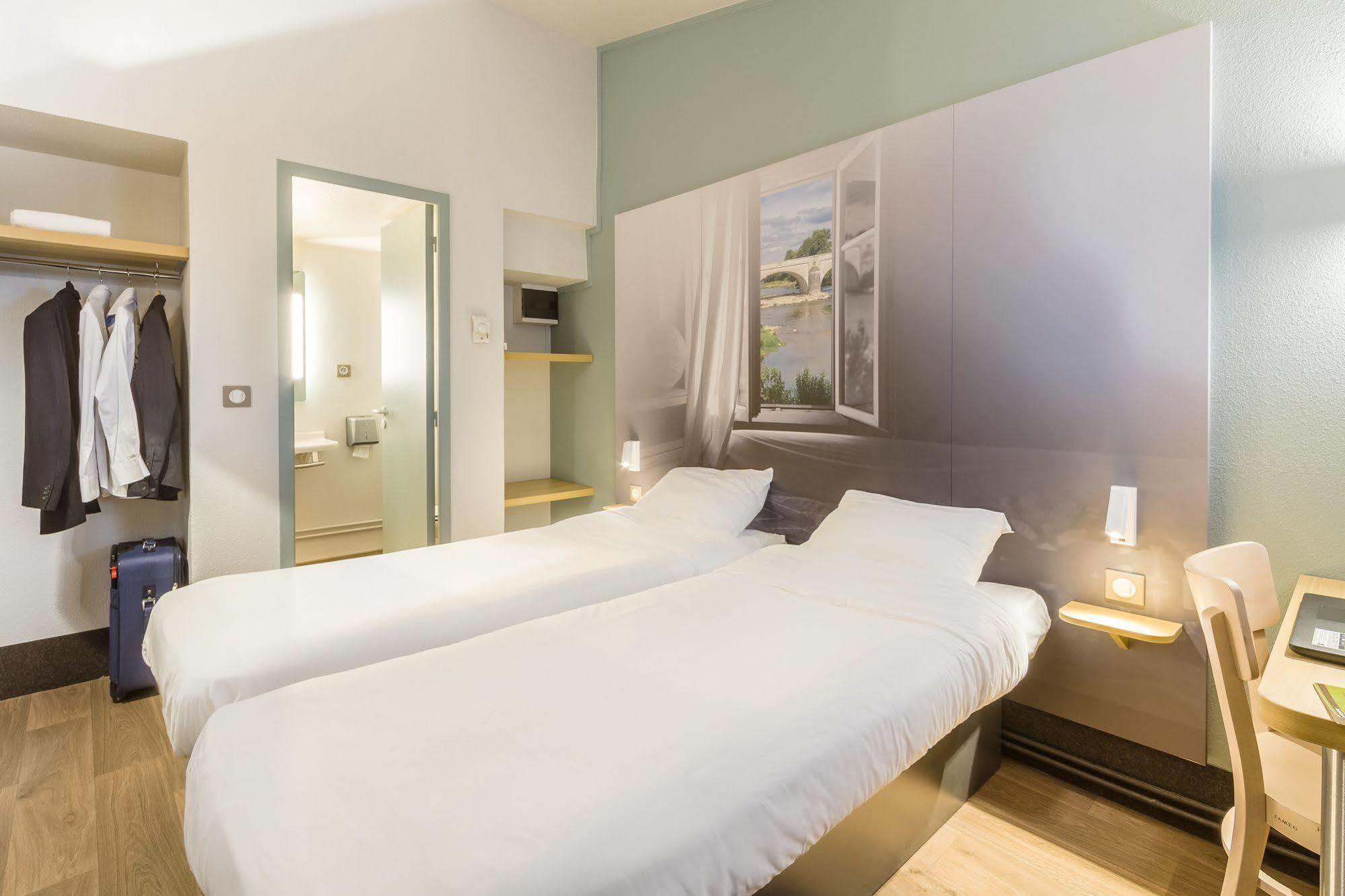B&B Hotel Grenoble Universite 1 Gières Kültér fotó