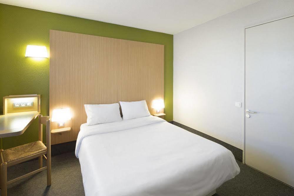 B&B Hotel Grenoble Universite 1 Gières Kültér fotó