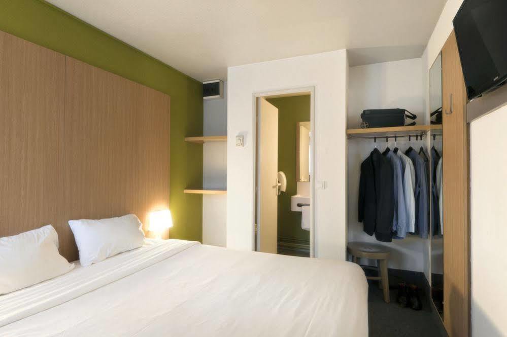 B&B Hotel Grenoble Universite 1 Gières Kültér fotó